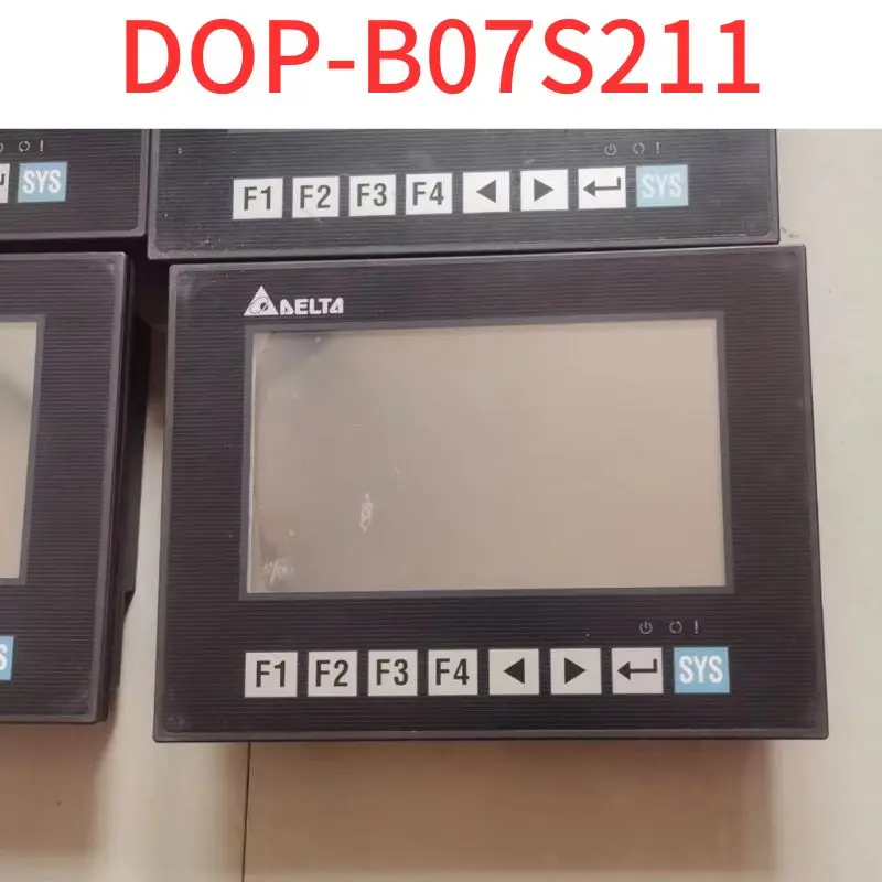 Second-hand The touch screen DOP-B07S211 has good functionality