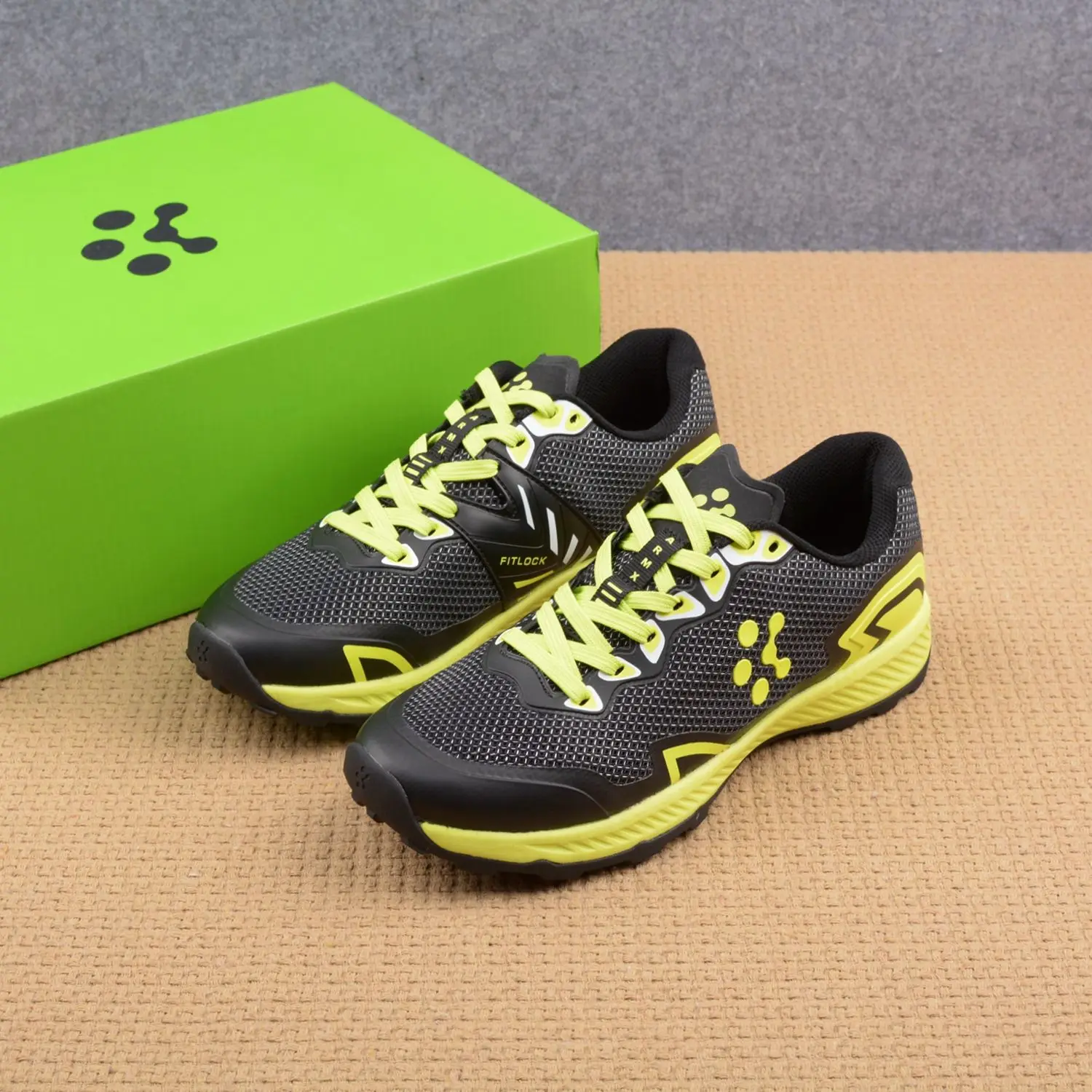 Original Brand Wide Last Walking Sneakers Men's Women's Sports Running Shoes High Quality Wearable Walking Jogging Shoes