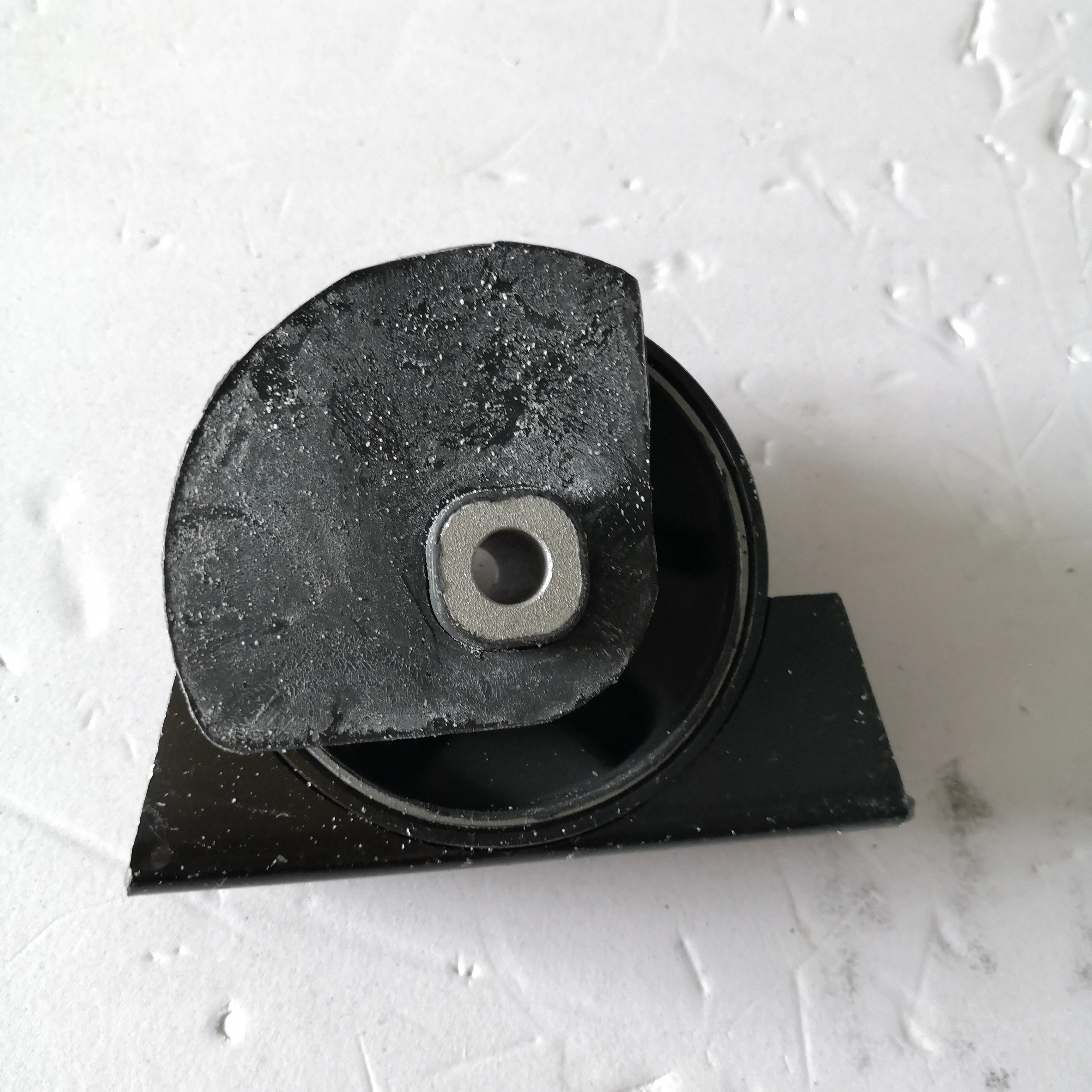 

Original Quality Front Cushion Engine Mount For Geely GX7 X7 101600796260