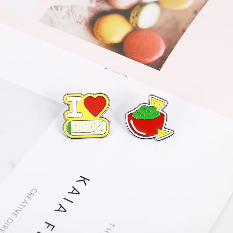 New Personalized and Versatile Fashionable Chicken Roll Beverage Student Cartoon Metal Avocado Badge Button