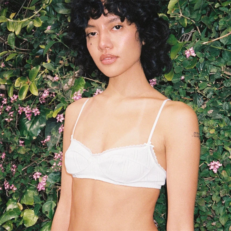 New summer women's lace-trimmed camisole bra high-quality fashionable sexy wire-free strapless top suitable for wearing outside.