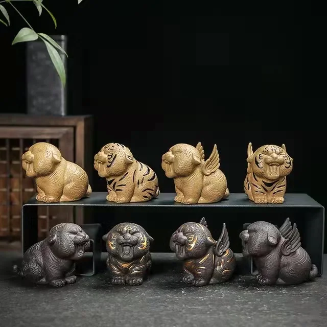 Chinese purple sand tiger tea pet can be raised meng Tiger tea table Kung fu tea set cartoon tea play accessories boutique ornam