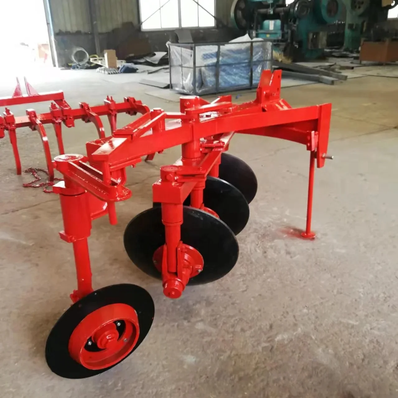 Agriculture Equipment And Tools Weeder Ploughing Machine Rubber Track Tractor Rotary Tiller Cultivateur Multifunction Cultivator