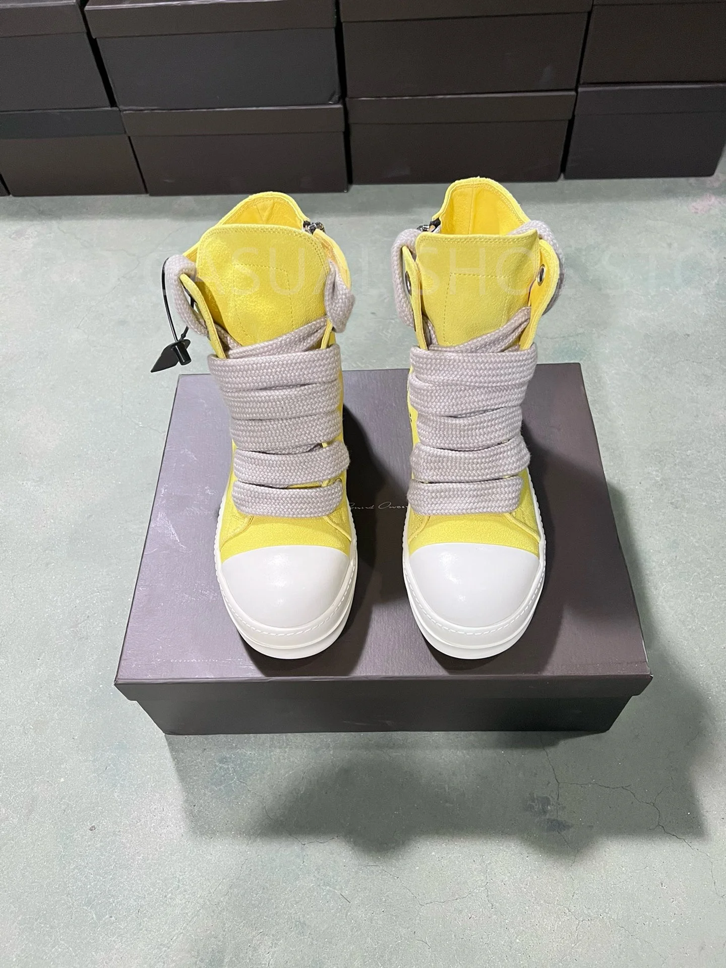 

RO Casual High Top Ricks Quality Men Shoe Yellow Suede Jumbo Shoe Lace Owens Design Fashion Thick-sole Flat Women Sneaker