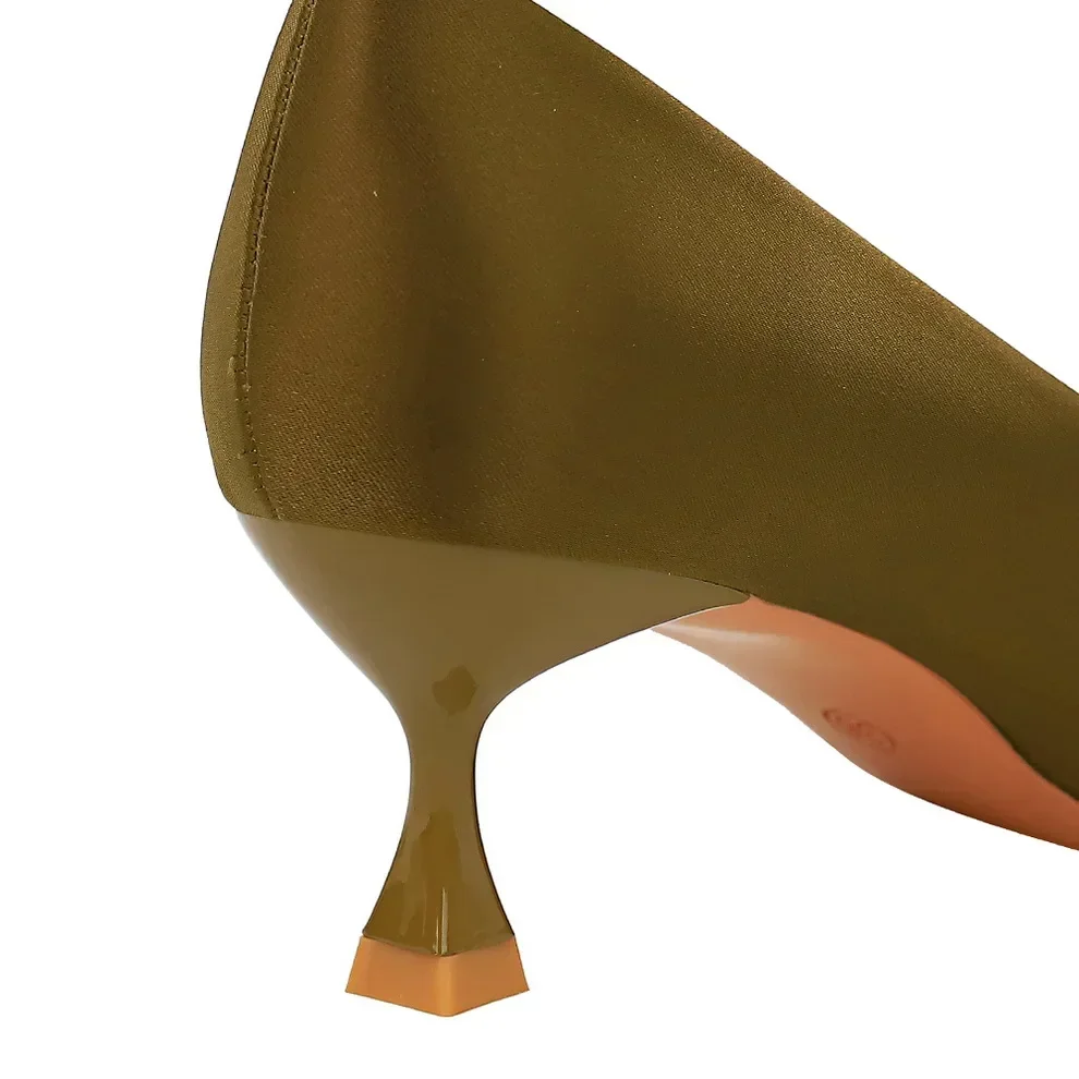 Big Size 34-43 Women Silk Versatile Middle Low Kitten Heels Shoes Lady 5.5cm High Heels Basic Office Work Satin Dark Green Pumps