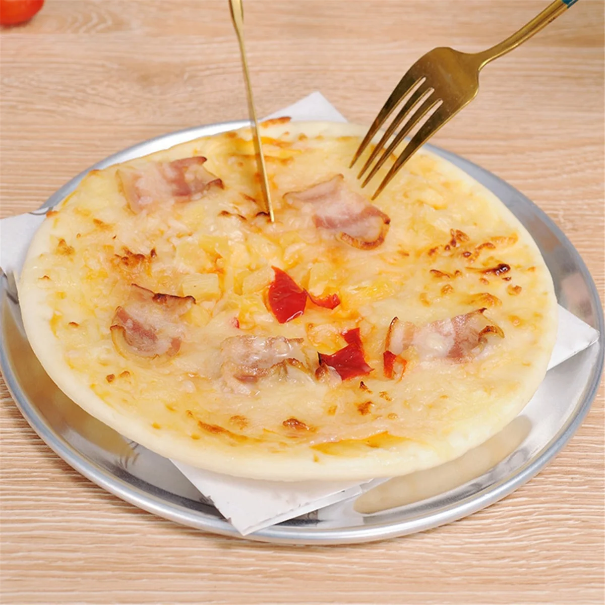 B60APizza Pan/Tray, Narrow Rim, Aluminum, 16 Inch