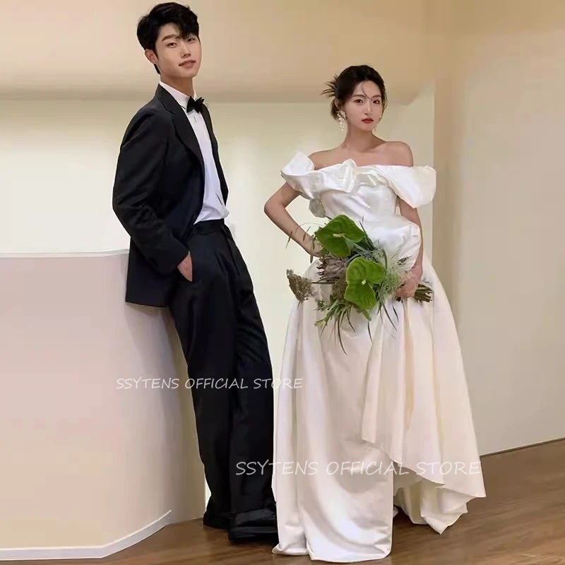 Elegant Off Shoulder Satin Wedding Dresses for Women Korea Photoshoot Sleeves Bride Short Floor Length Bridal Gowns Princess