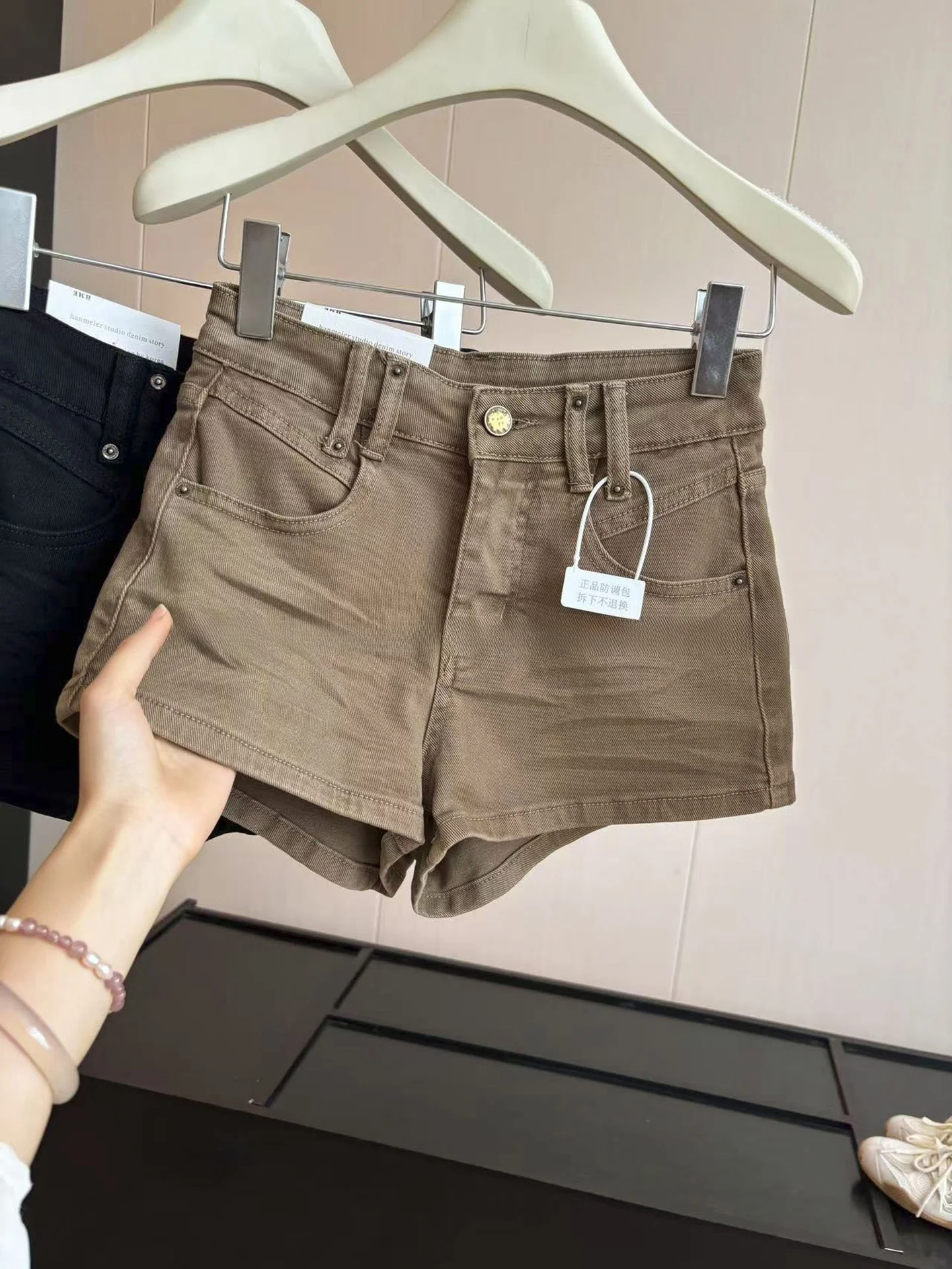 Retro Low Waist Denim Shorts Women's Slimming A-Line Miniature Butt-Lifting Hot Pants Autumn Season Ladies Fashion