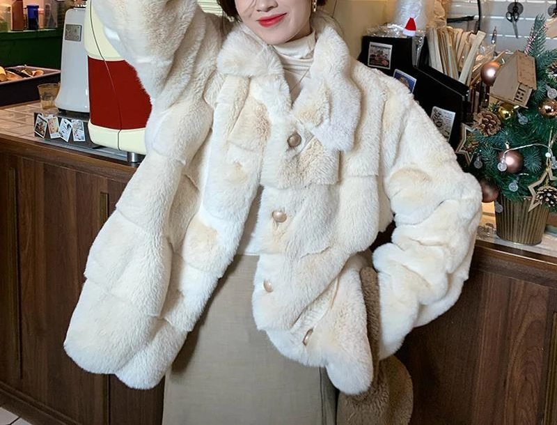 

Wool Cotton-padded Jacket Women's Winter Clothing 2025 New Design Imitation Fur Thickened Warm Niche Temperament Cotton Clothing