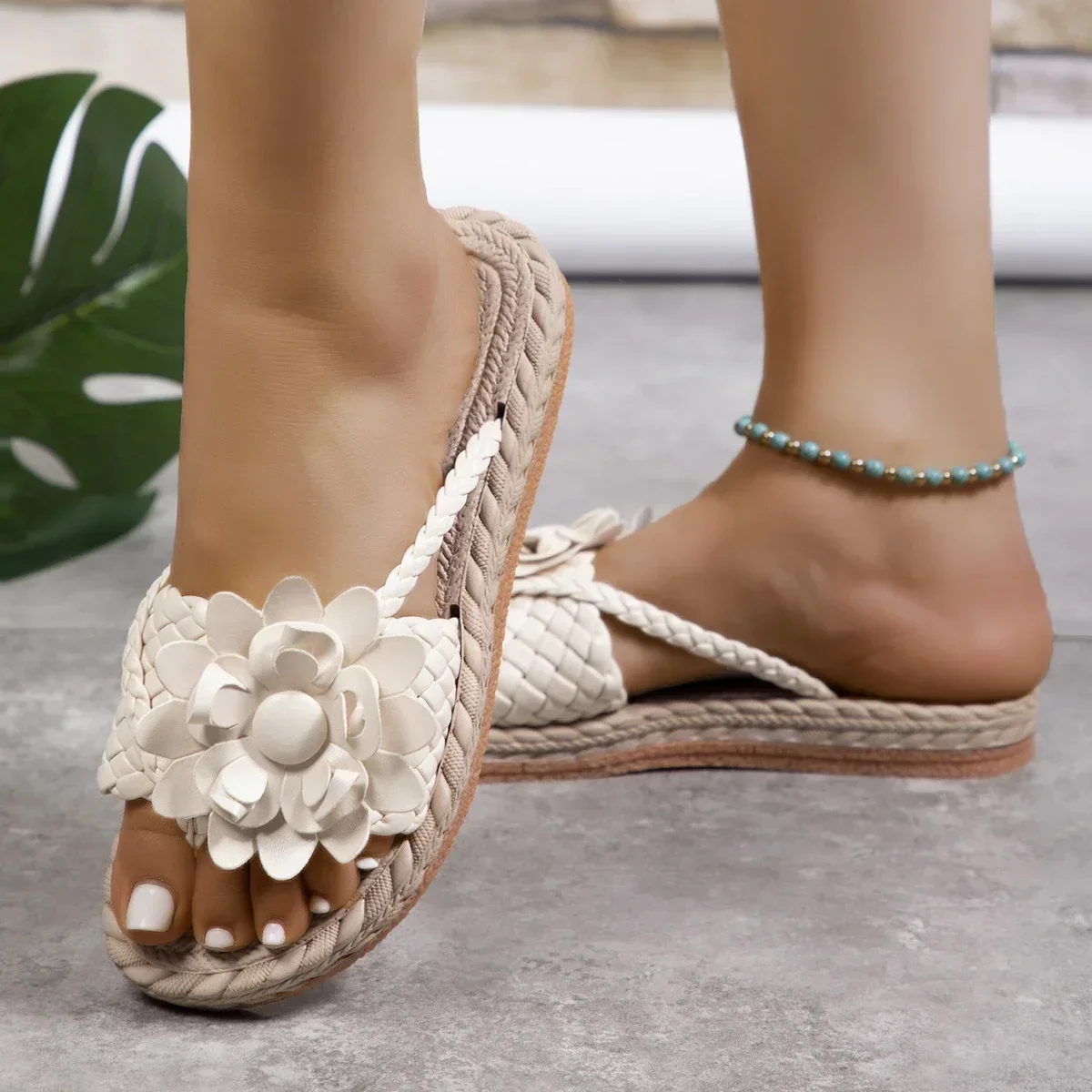 Summer Floral Braided Flat Slippers Classics Solid PU Leather Women Non Slip Flip Flops Soft Comfortable Beach Sandals Femme