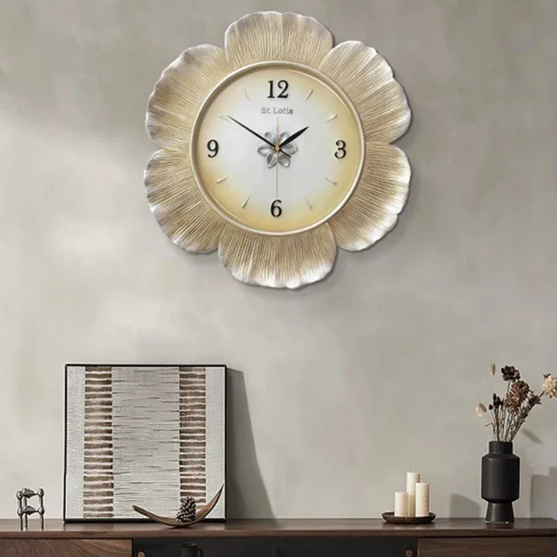 Luxury Interior Wall Clock Aesthetic Creative Nordic Restaurant Design Wall Watch Fashion Reloj De Pared Living Room Decoration