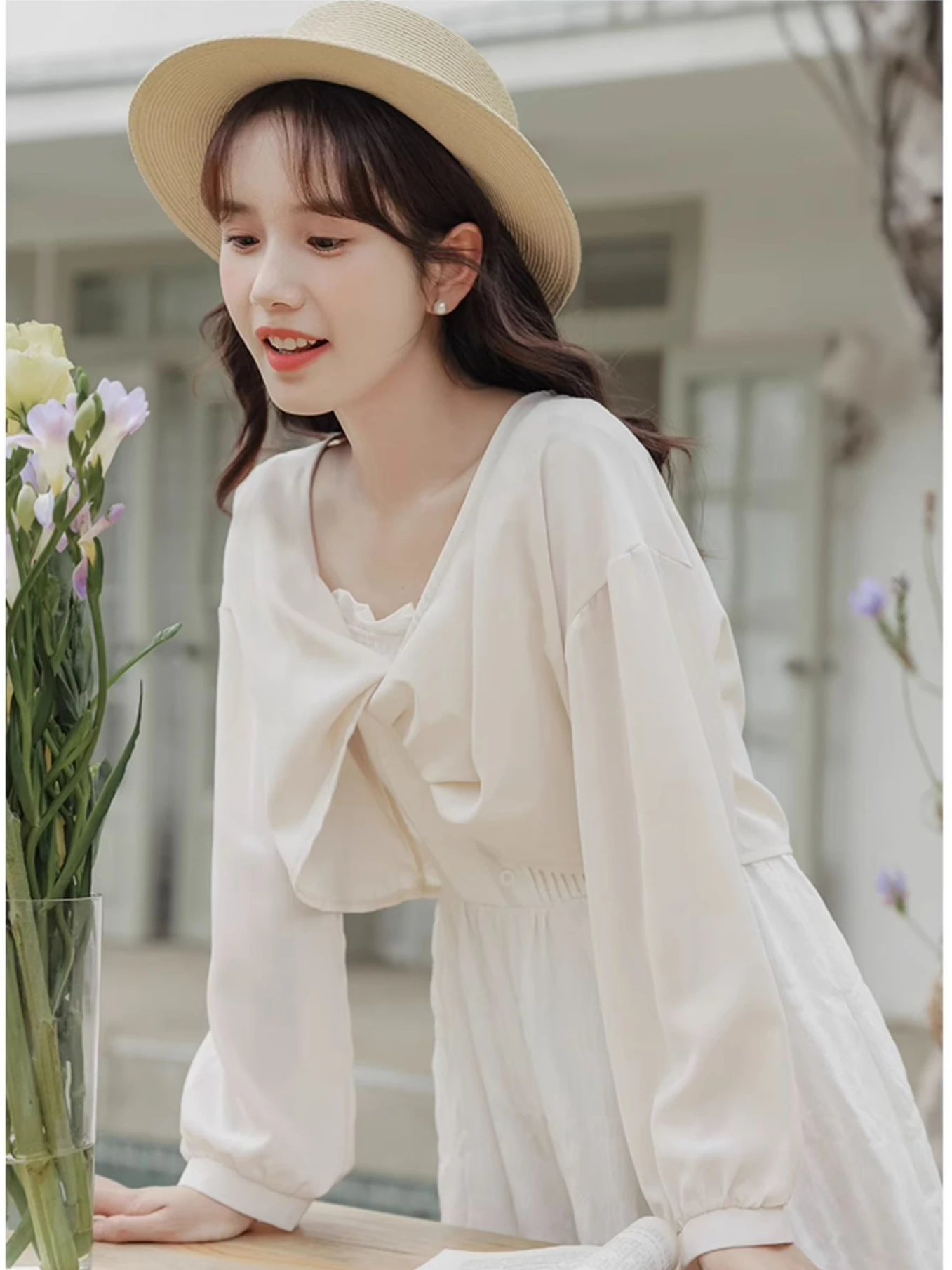 Słodki kardigan chroniący przed słońcem dla kobiet na lato, z ramiączkami, z poduszką na ramię, narzutka, bufiaste rękawy, dekolt w serek.