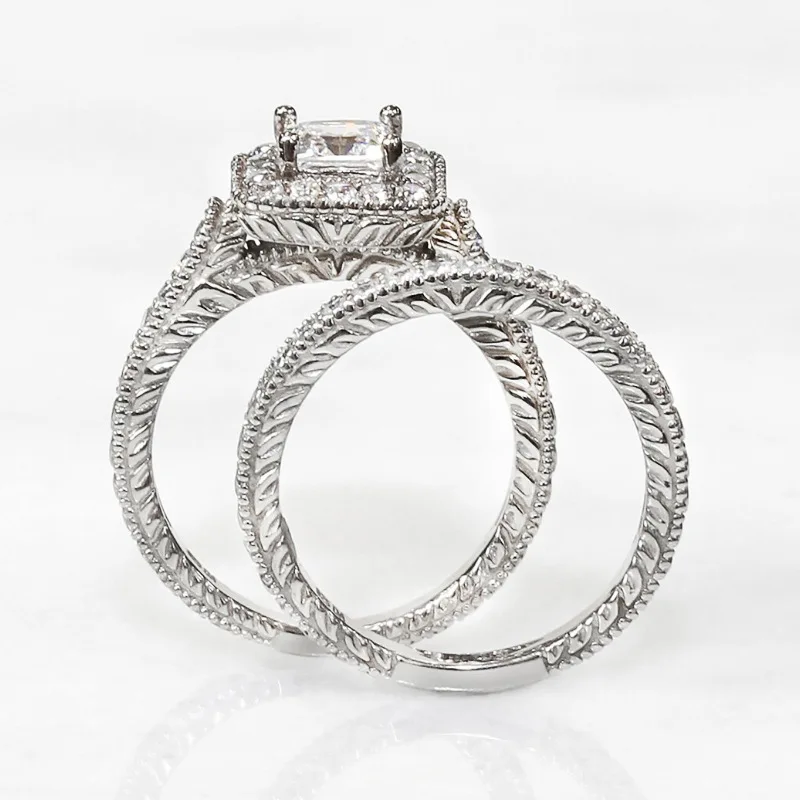 2025 New European and American Zircon Pair Ring Women's Geometric Luxury Dress Accessories Wedding Engagement Ring Two Piece Set