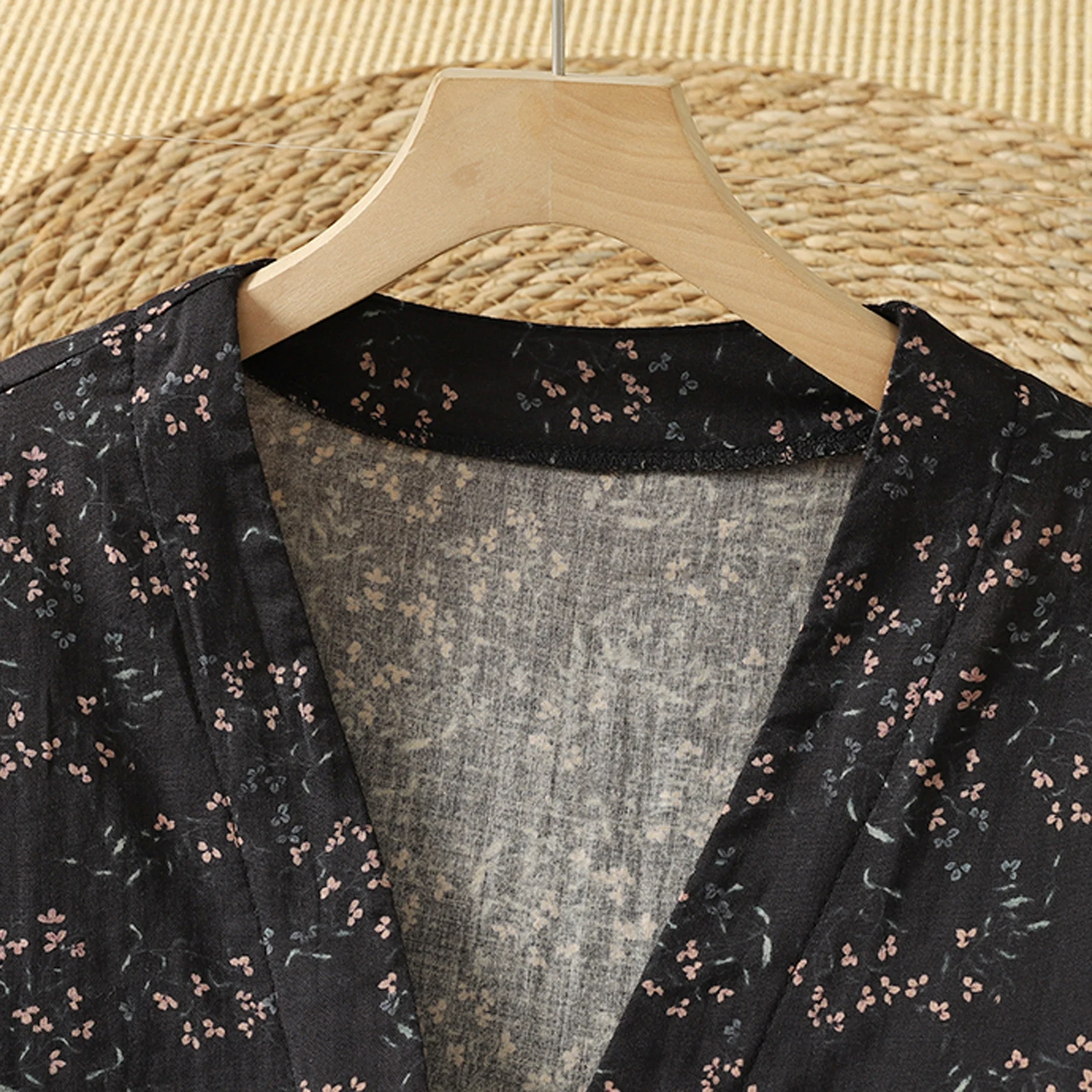 Artistic Retro Print Cotton Jacket with Large Pockets Double Layered Slimming Loose Fit Versatile Women's Autumn Top