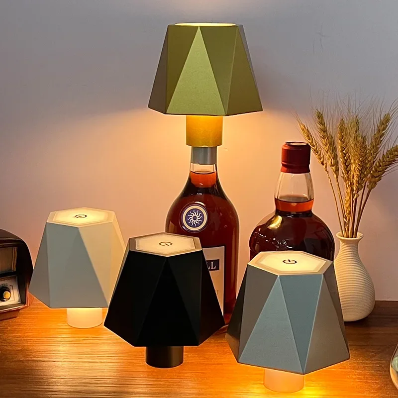 Creative LED Wine Bottle Lamp USB Charging Desktop Table Lamp RGB Mushroom Night Light Stepless Brightness Adjustment for Bar