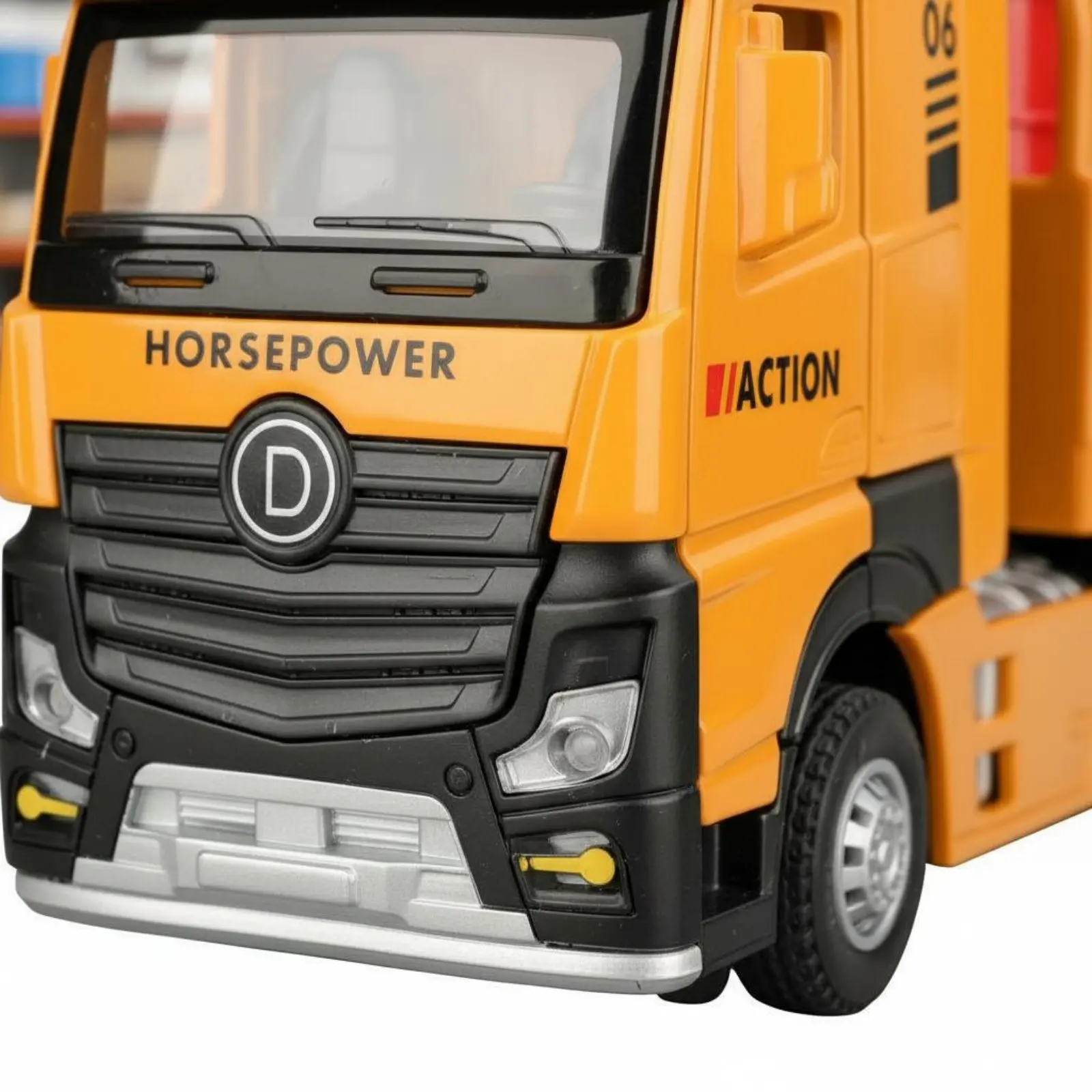 

1:32 Scale Flatbed Vehicle Opening Doors Barrier Hauler Toy Alloy Transport Vehicle Playset Pull-Rear Function for Boys, Display