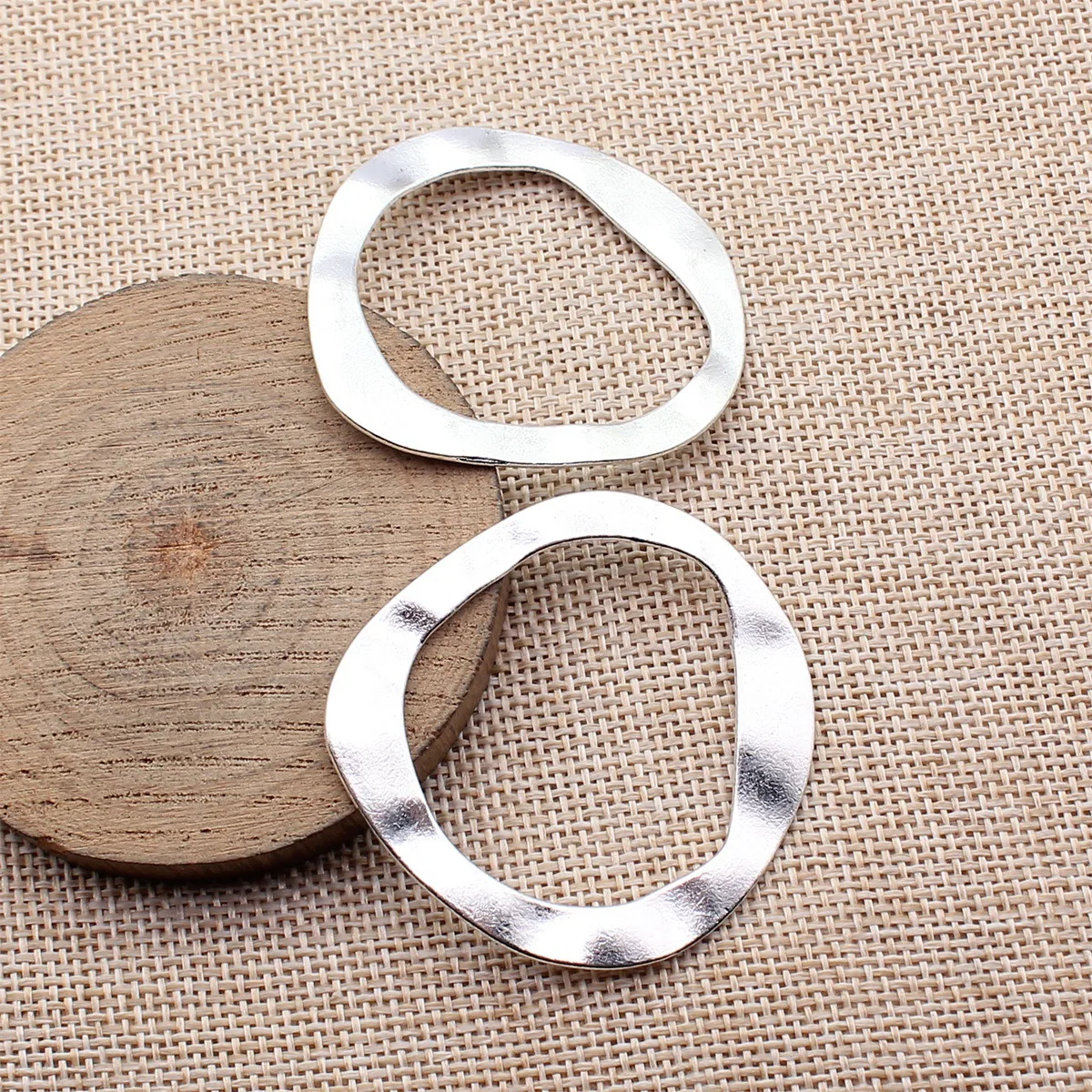 

4pcs 49x48mm(1.93x1.89inch) Antique Silver Color Geometric Irregular Circle Pendants DIY Jewelry Making Accessories