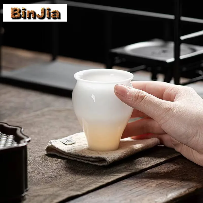 

100 мл бутиковая фарфоровая чашка для красоты с ледяным овечьим жиром, белый цилиндр для запаха, маленькие кружки для медитации, кунг-фу, чайная посуда, принадлежности