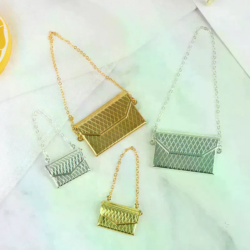 Diamond patterned metal chain bag, doll bag, clothing accessories, mini shopping handbag