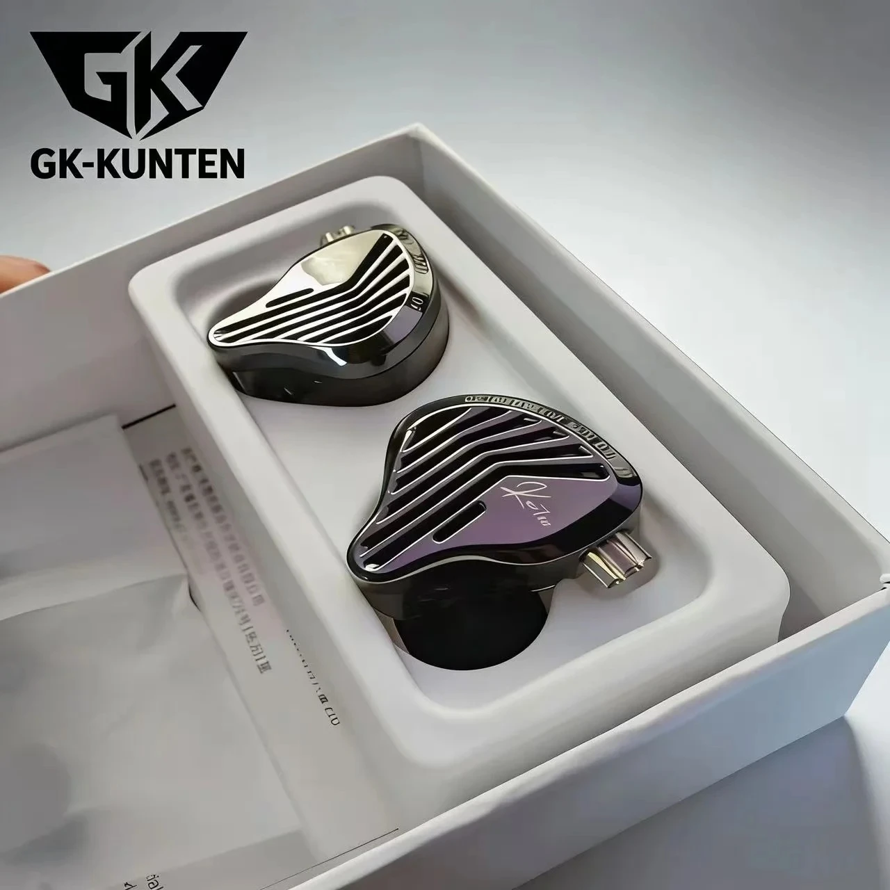 Gk Kunten Dynamic Driver Hifi Headphones Heavy Bass Metal Earbuds Detachable 2pin Wired Earphones For Sports Gaming Music Lovers