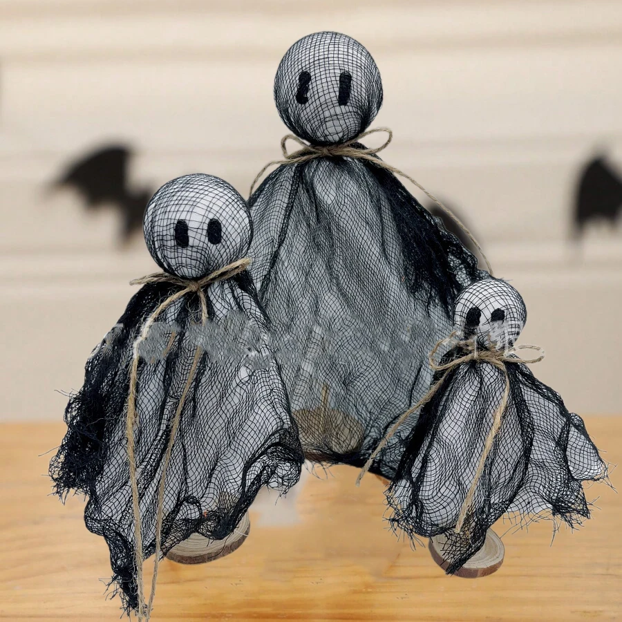 The Simple Standing Ghost Decoration Of Halloween Ghost Statues Is Suitable For Halloween Party Haunted Houses And Home Dec