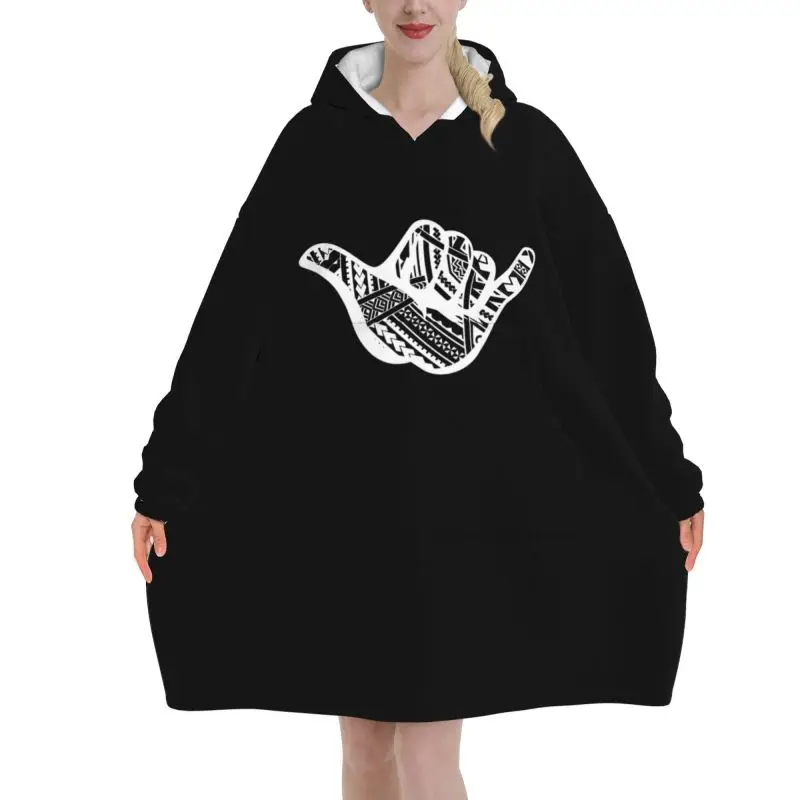 

Polynesian Tattoo Shaka Tribal Print Blanket Hoodie Women Wearable Oversized Pullover Cozy Fleece Sherpa Blanket with Pockets