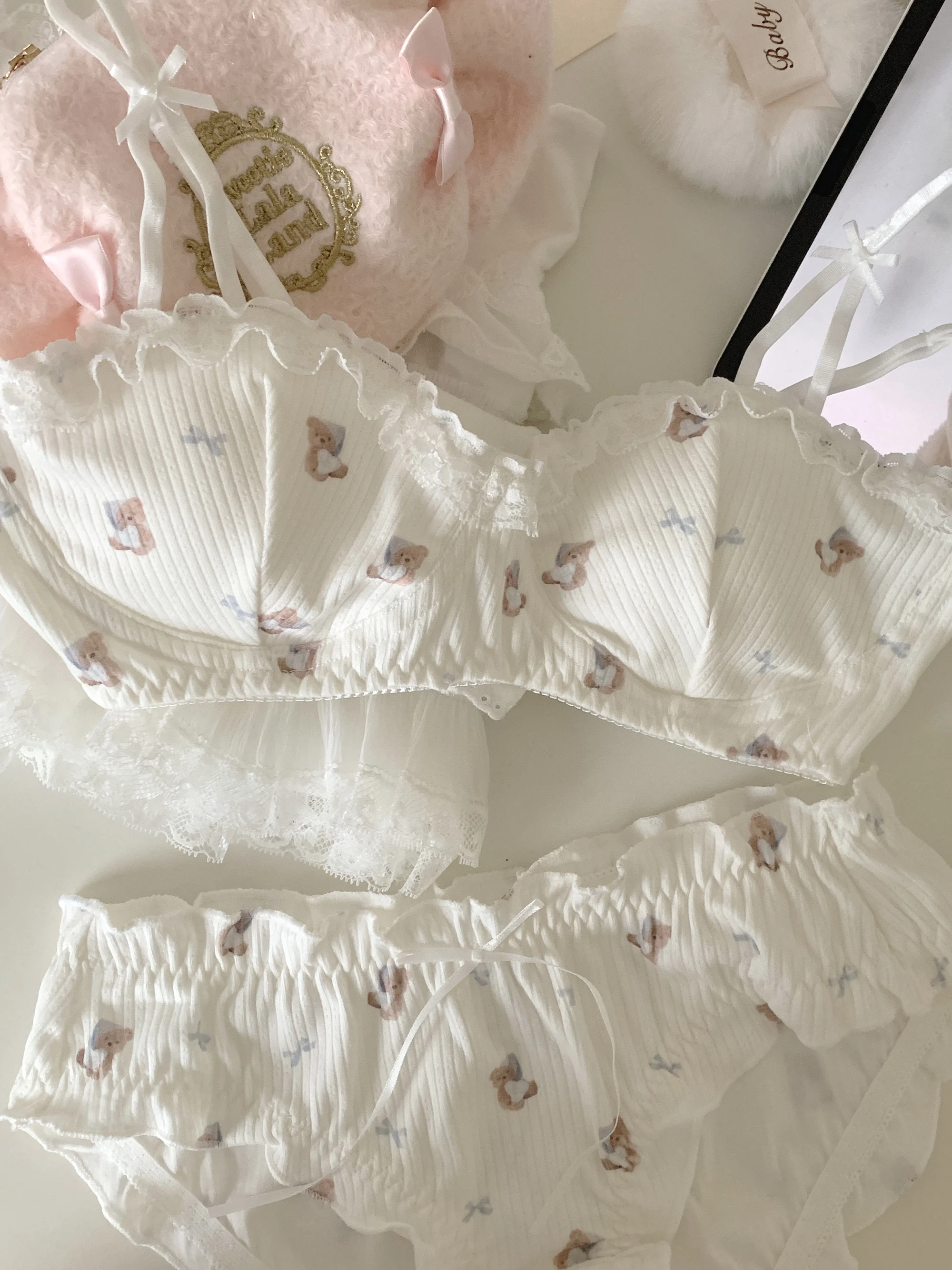 

Cute Korean-Style Lingerie Lightweight Small-Bust Support Wireless Bra Women's Push-Up Underwear Sets