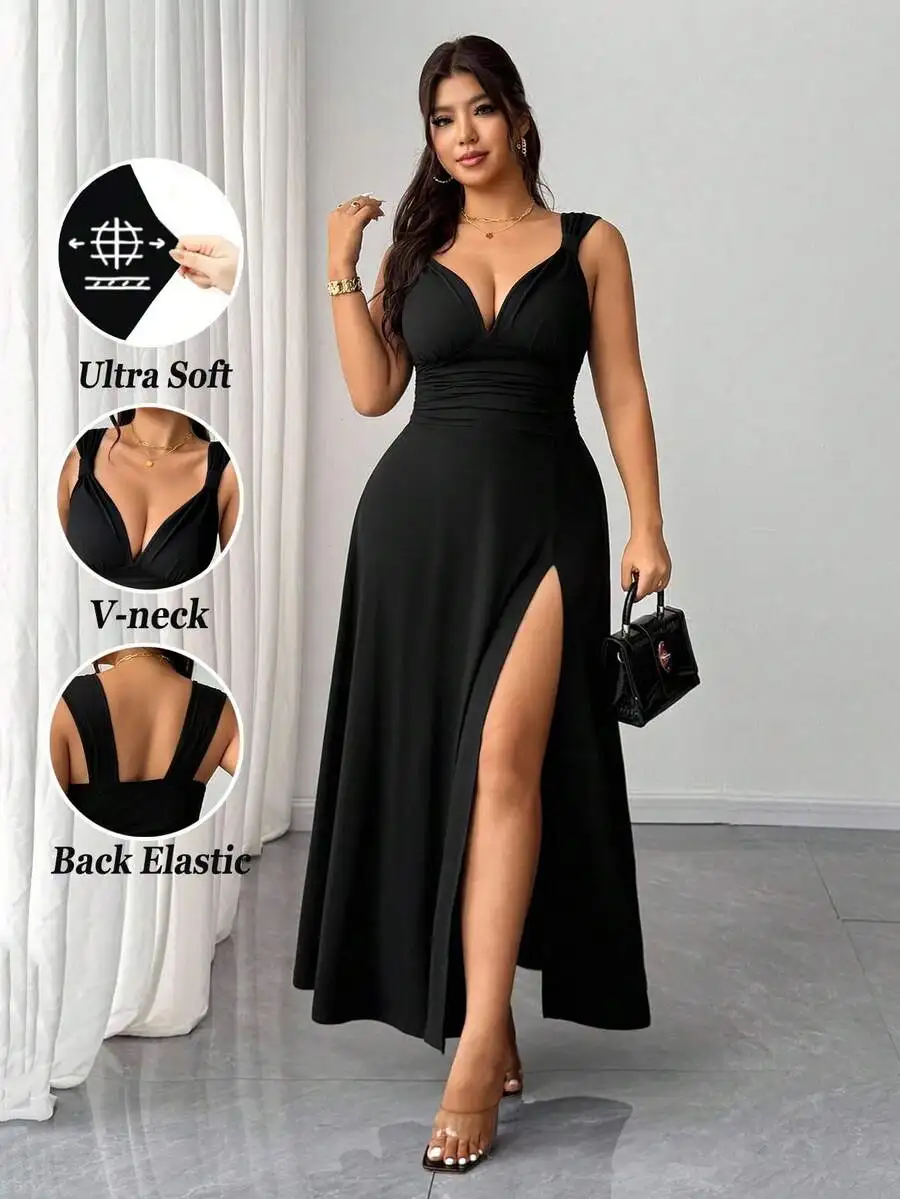 

Черное платье макси с V-образным вырезом, высоким разрезом, эластичной вставкой на спине, из ультрамягкого эластичного трикотажа.