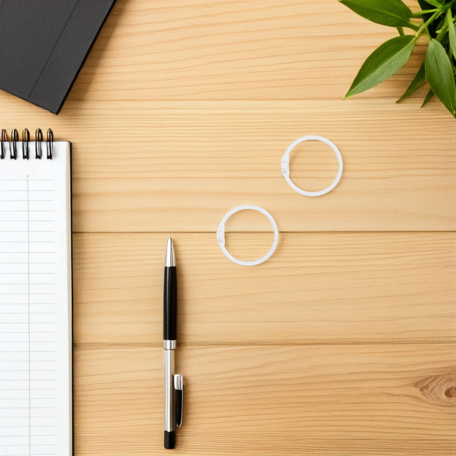 : Pierścienie do książek/segregatory z wymiennymi kartkami