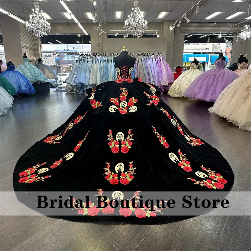 Vestido de baile rojo mexicano para quinceañera, dulce vestido de 16 Flores, apliques bordados de caballo, vestido de boda de cristal personalizado