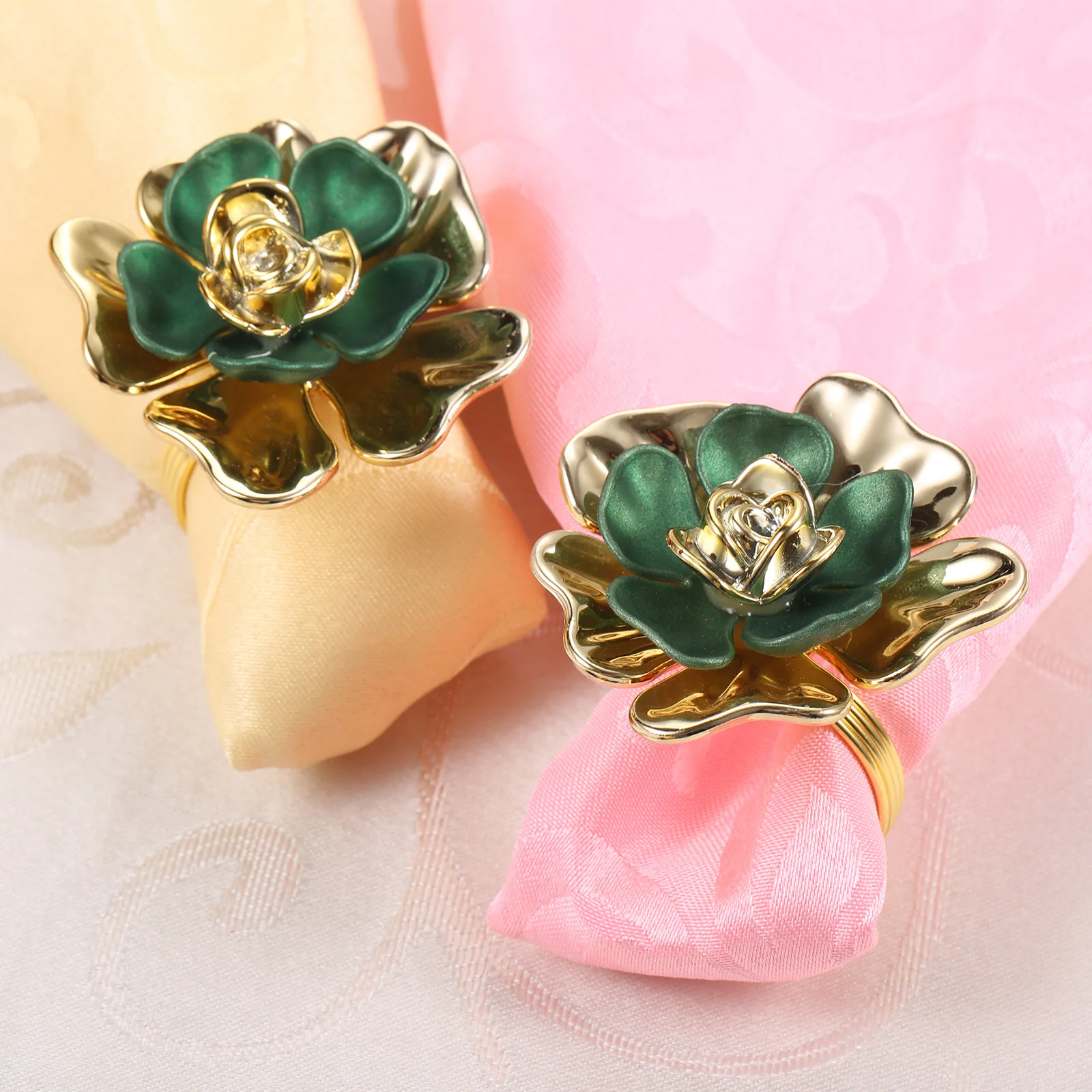 

6pcs/lot Fashion Napkin Ring Green Flowers Napkin Ring Hotel Beautiful Napkin Buckle Wedding Tabletop Decorations Napkin Ring