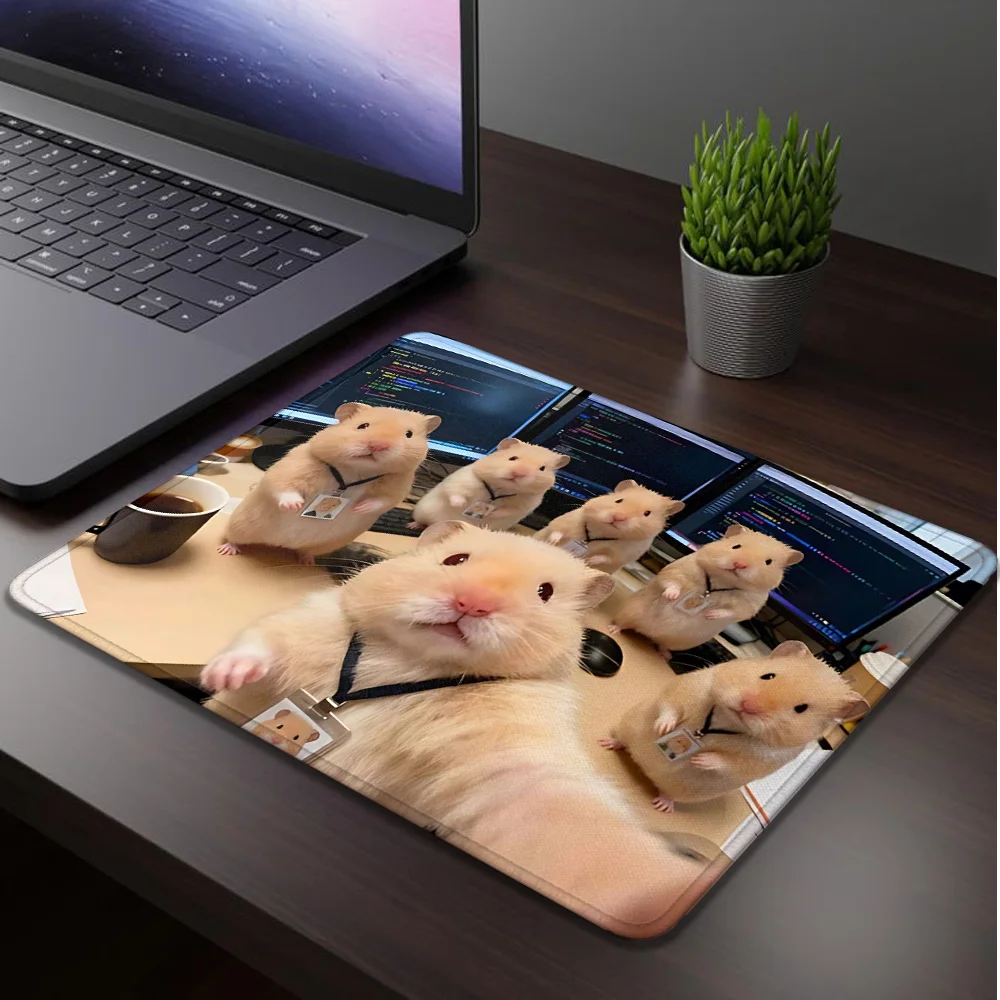 

Small Mouse Pad Funny Hamster Pc Gaming Accessories Mousepad Gamer Deskmat Mausepad Keyboard Mat Mats Mause Pads Desk the Table