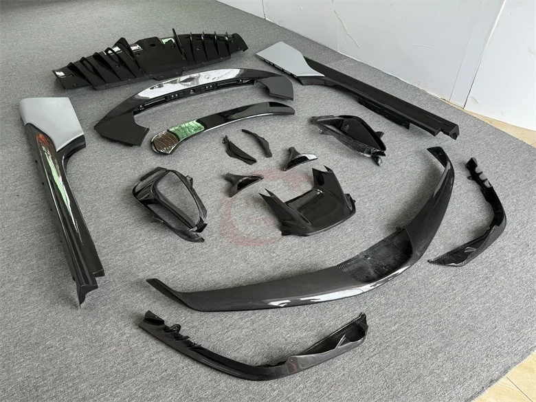 High Quality SF90 OEM Dry Carbon Fiber Body Kit for SF90 OEM Front Lip Side Skirt Diffuser Spoiler Side Vent Front Shunt