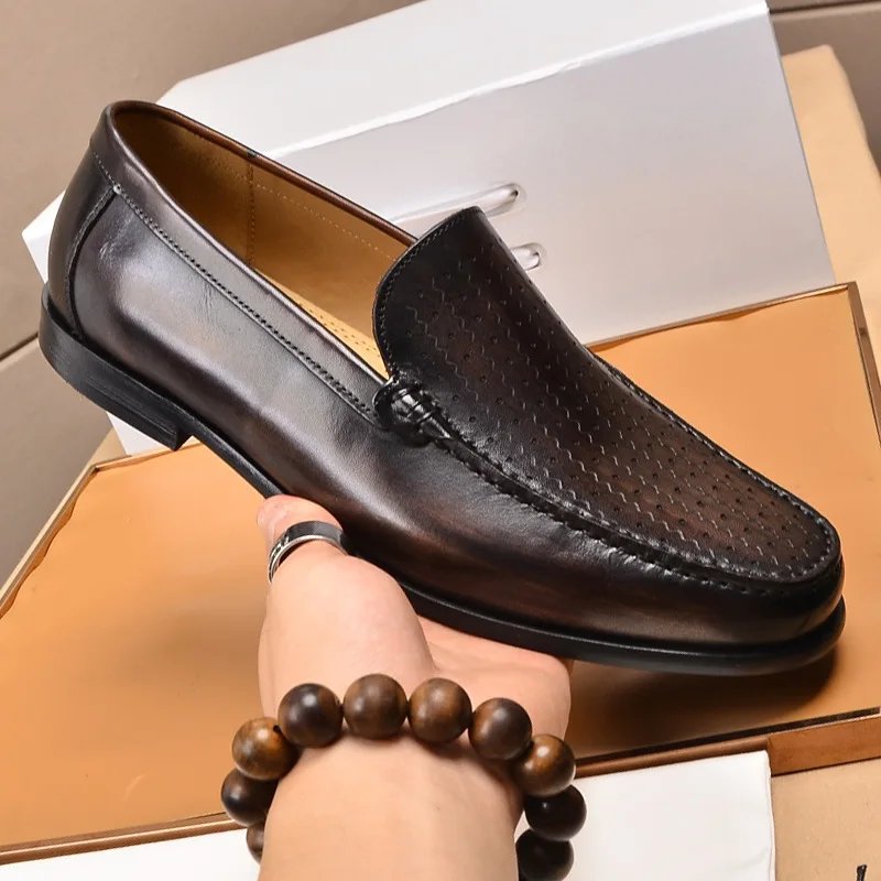 Newest 2023 Genuine Leather Men Driving Shoes Slip On Super Quality Comfortable Men Casual Cowhide Leather Moccasins Loafers