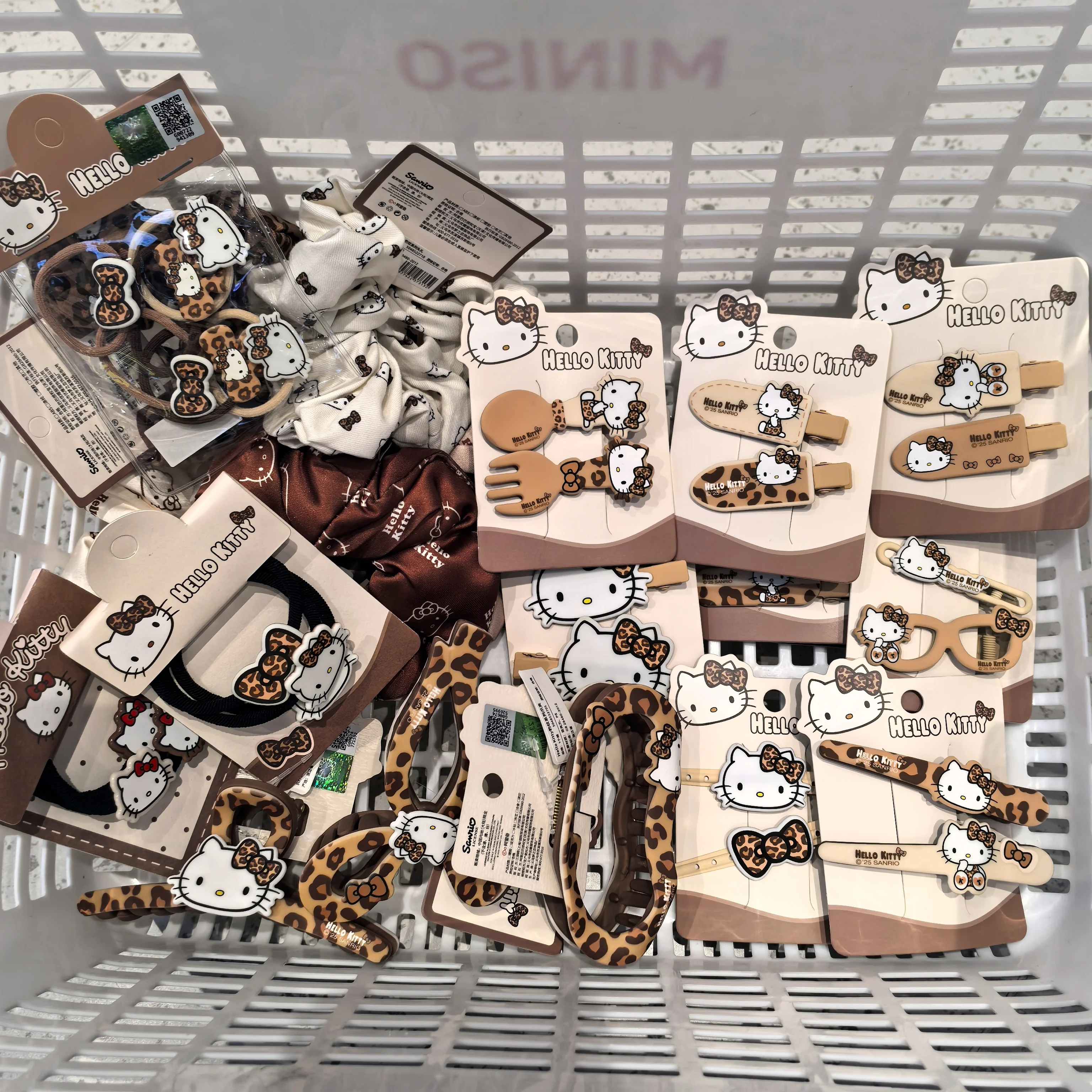 

Sanrio Family Hello Kitty Leopard Pattern Milk Coffee Series Hair Clip Hairpin Hairband Rubber Band for Girls Exquisite Gift