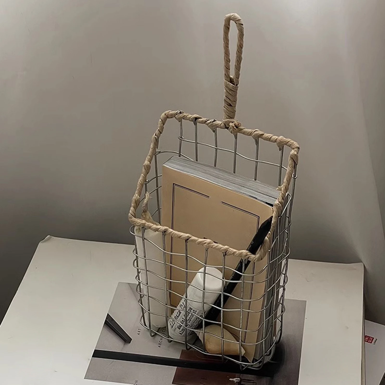 Paper Basket Mesh - ตะกร้าแขวนลวดโลหะ ตะกร้าตาข่ายใส่กระดาษชำระขนาดใหญ่ ของขวัญใช้งานได้จริงสำหรับครอบครัวและเพื่อนๆ