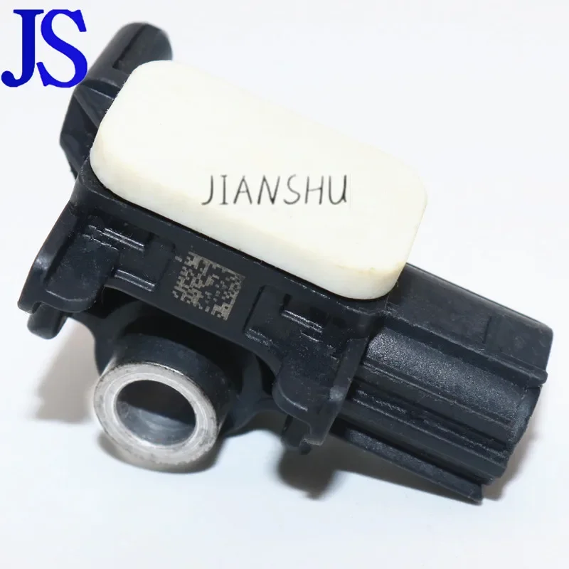 1Pcs For Infiniti qx56 Front Collision Shock Sensor 985811la0a 2011-2013