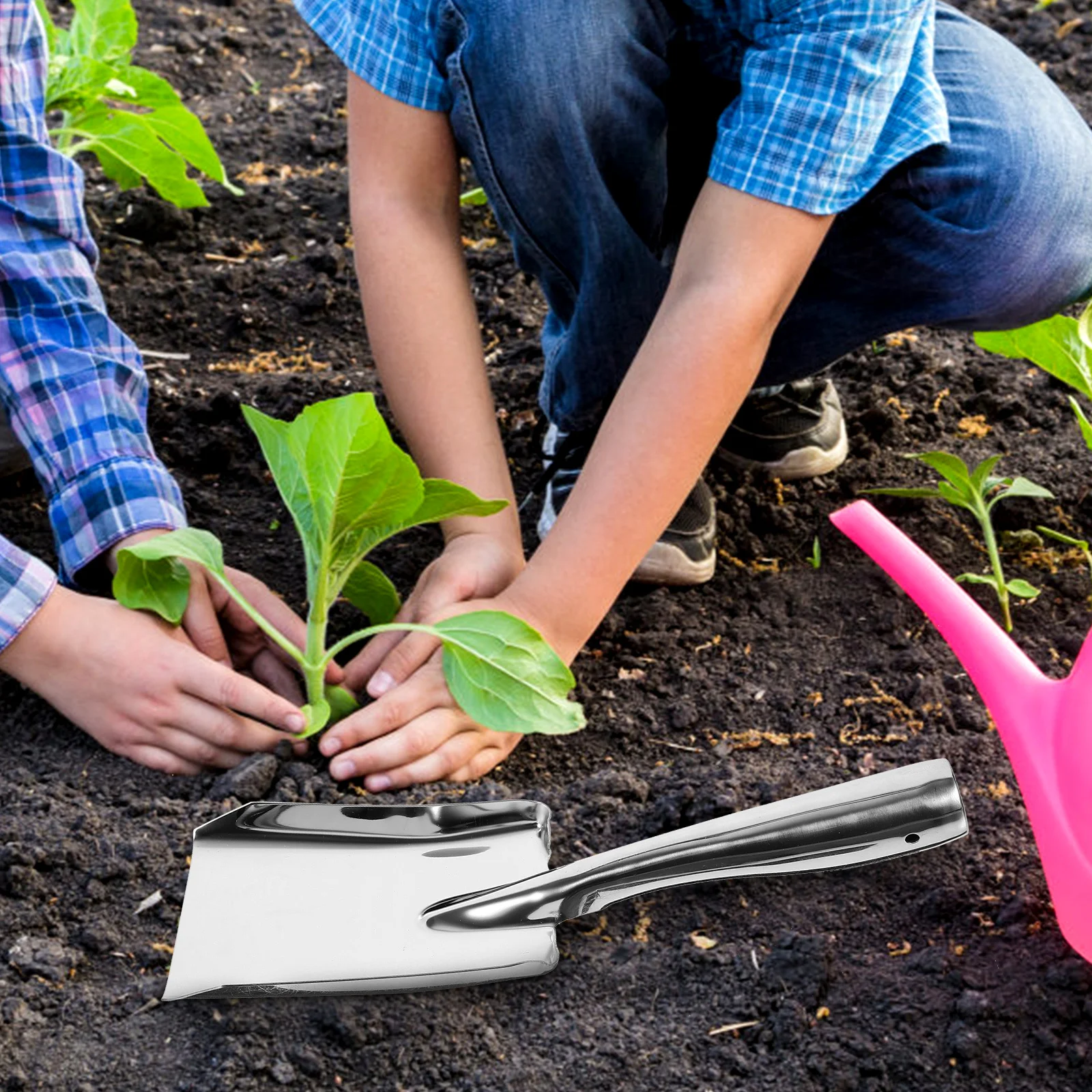 Thickened Stainless Shovel for Home Garden Use Strong Hardness One-Piece Design Ideal for Soil Loosening Cultivating and Camping