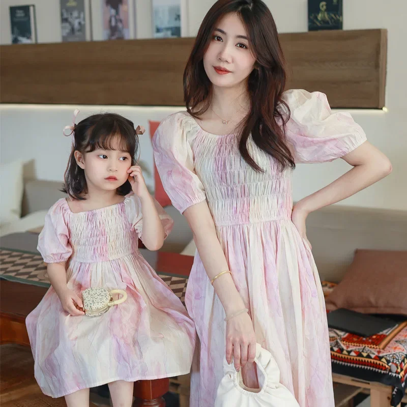 

2024 Summer New Mother and Daughter Smock Dresses Mom and Baby Girls Equal Dress for Women Frock Mommy and Me Matching Clothing