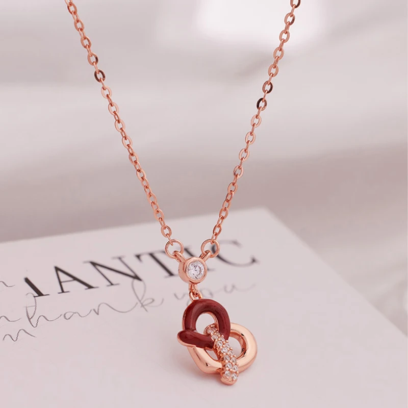 Luxury Shiny Cold Enamel Zirconium Concentric Knot Pendant Necklace for Ladies High-End Valentine's Day Gift Elegant Collar Chai