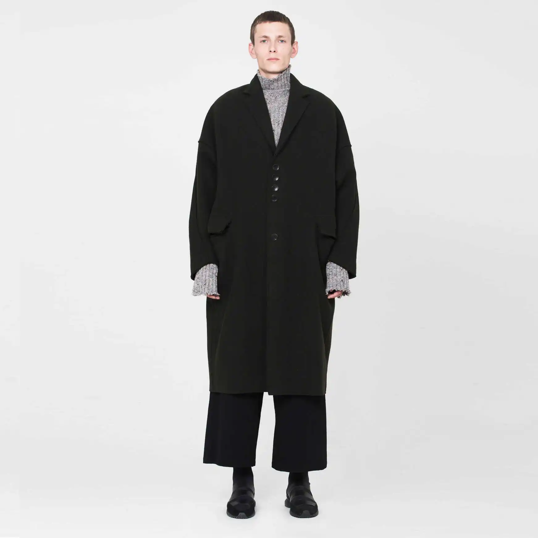 Cappotto YOJI OOAK OCERSIZES Cappotto di lana spessa, un marchio di design di nicchia, abbigliamento da uomo discreto