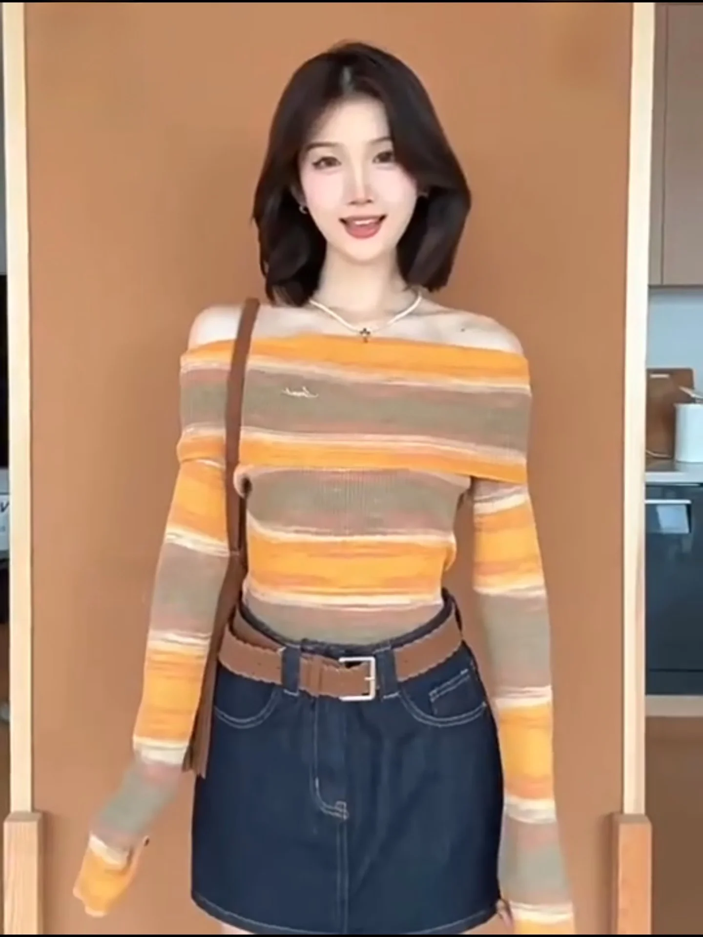 

Полосатый трикотаж для женщин, внутренняя одежда с колючками, основание irt Faionable Aosphere Top, осенний сезон, длинный све