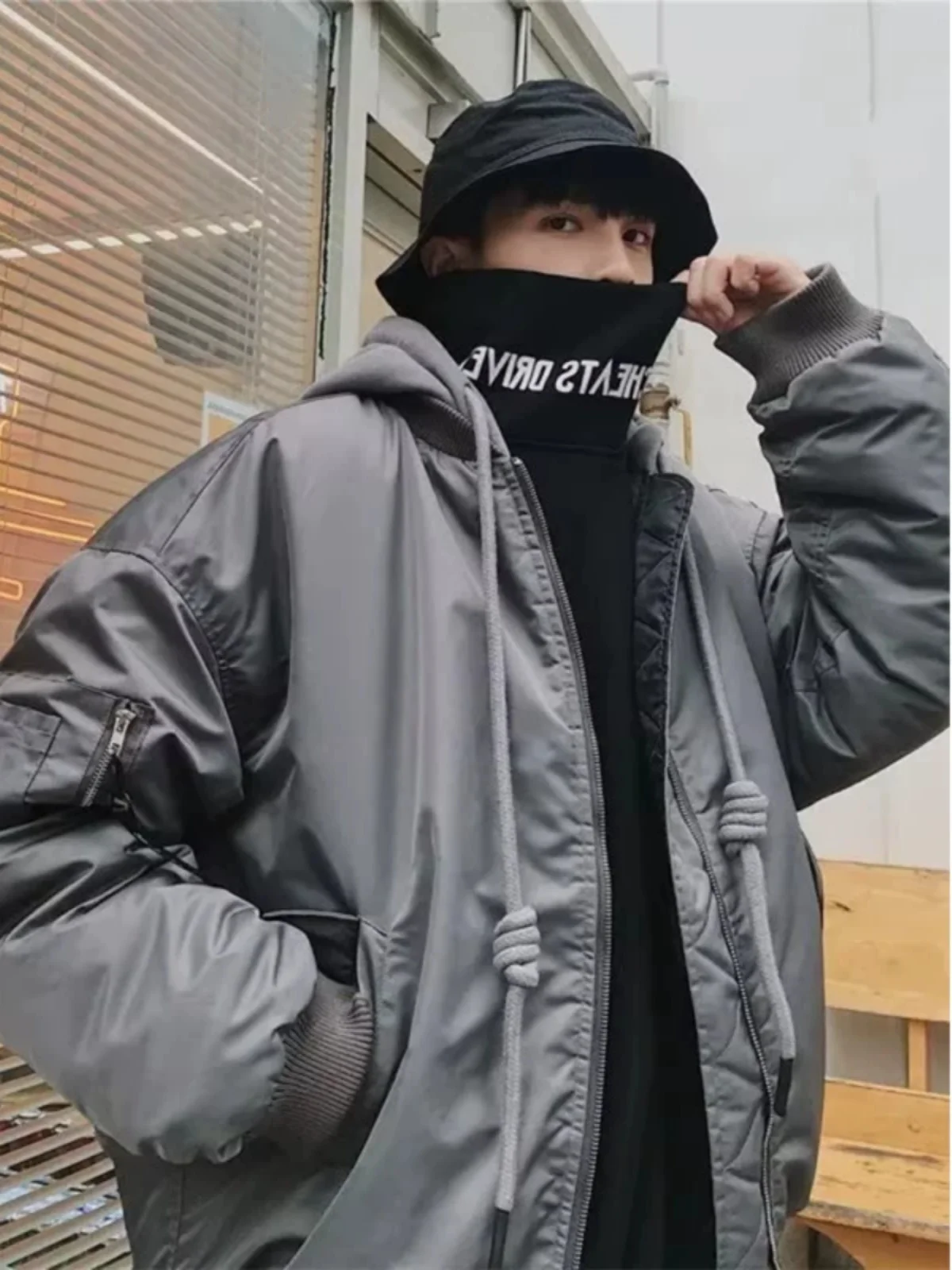 

Модная хлопковая куртка с эффектом двухслойности, утепленная, мужская повседневная верхняя одежда, теплая, молодежная, свободного кроя, зимнее пальто