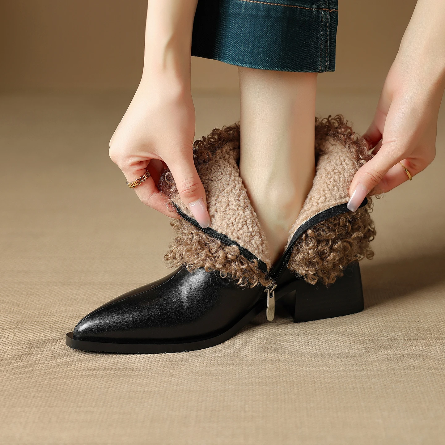 2026 new autumn winter women ankle boots natural leather plus size 22-25cm sheepskin+wool pointed toe side zip short boots