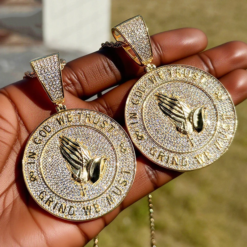 Hip Hop 3A+ CZ Stone Paved Bling Iced Out Fatima Hand Round Pendants Necklaces for Men Rapper Jewelry Gold Silver Color