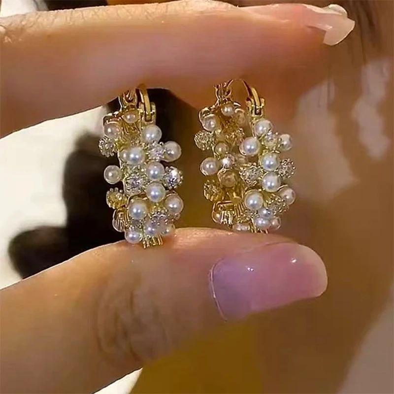 2024 New Sweet Pearl Zircon Hoop Gold Color Earrings for Women Elegant Exquisite Temperament Ladies Wedding Party Premium Gift