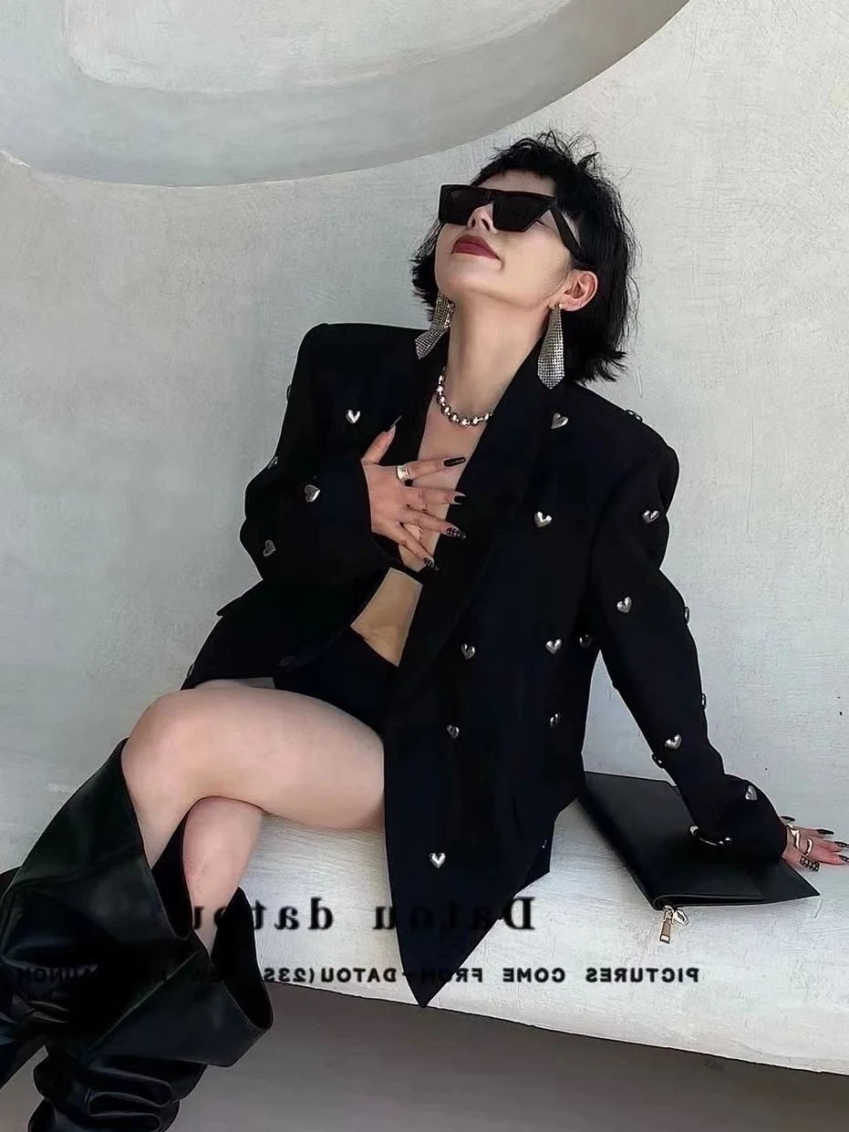 

Korean Style High-End Oversize Suit Jacket for Women, Early Autumn New Arrival, Heavy Work 3D Heart Beaded Black Suit Hot Sale