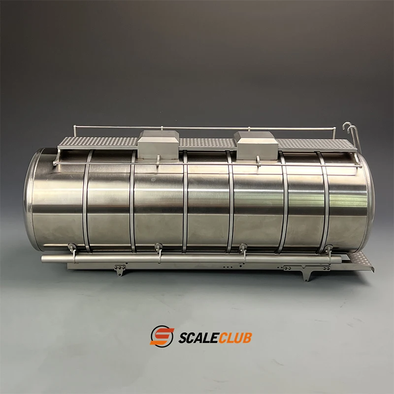 Scaleclub 1/14 adapts to F1650 8X8 and turn to the chassis oil tank to support fast disassembly