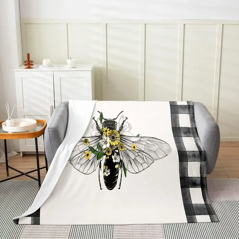 

Bee Flannel Fleece Throw Blanket for Sofa Couch Kids Cute Bee Flowers All Season Bed Blanket Room Decorative Wild Animal