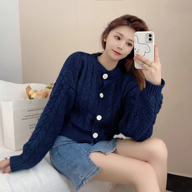 Twist Strickjacke Frauen Mode Lose Langarm Rosa Chic Tops Süße Tasten Feste Beiläufige Hübscher Stil Koreanische Jumper